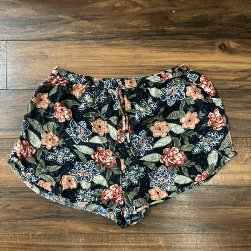 Abercrombie&Fitch | Tropical Floral | Shorts | L